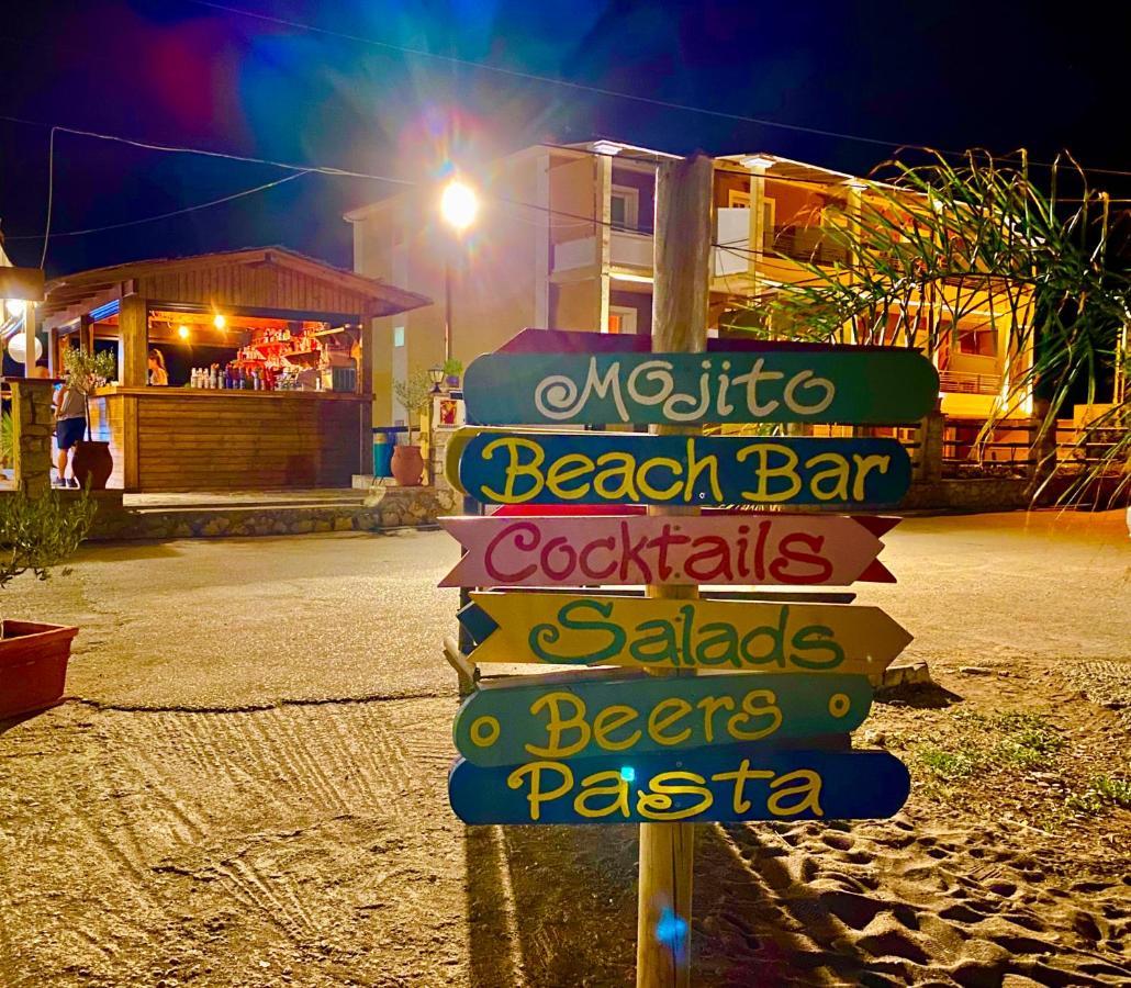 Zoom Beach Kandia Exterior foto